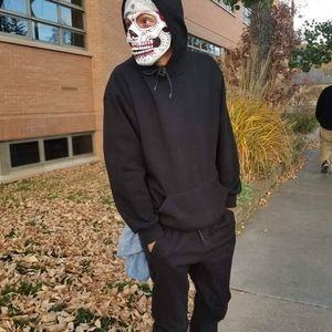 Meet your Posher, Diego